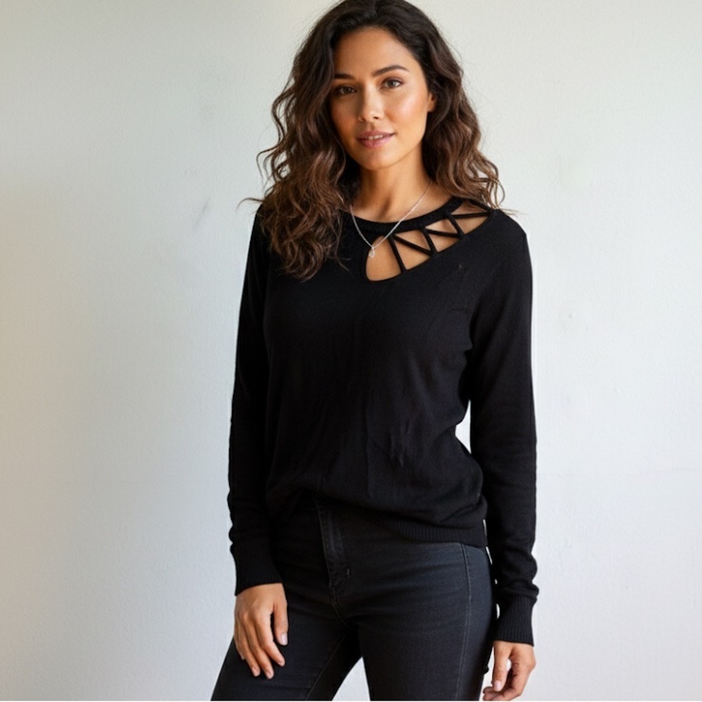 LNA Revolve Sz S Black Cut Out Light Sweater